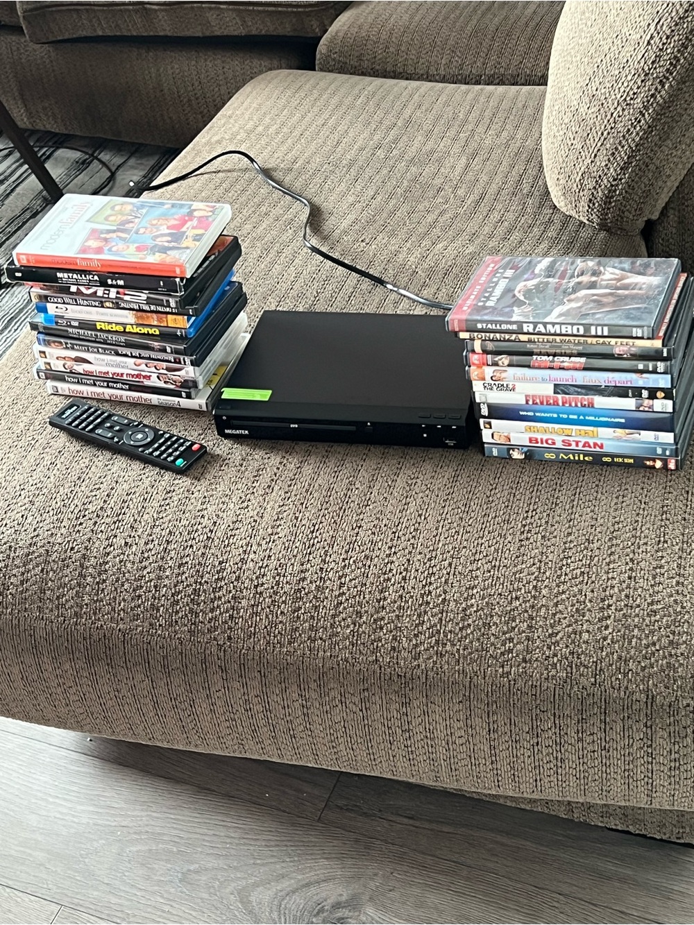 MEGATEK DVD Player Bundle – Remote, HDMI Cable & 20+ Movies/DVDs